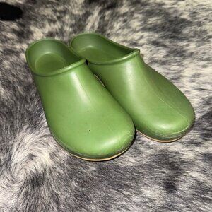 Sloggers Size 8 Women’s Green Gardening Clogs *Made In USA* T19